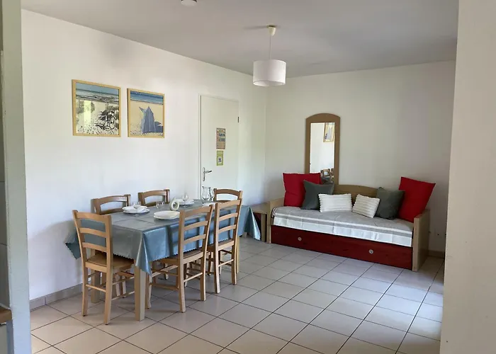Chalet Paisible A La Plage, Piscine Et Tennis
